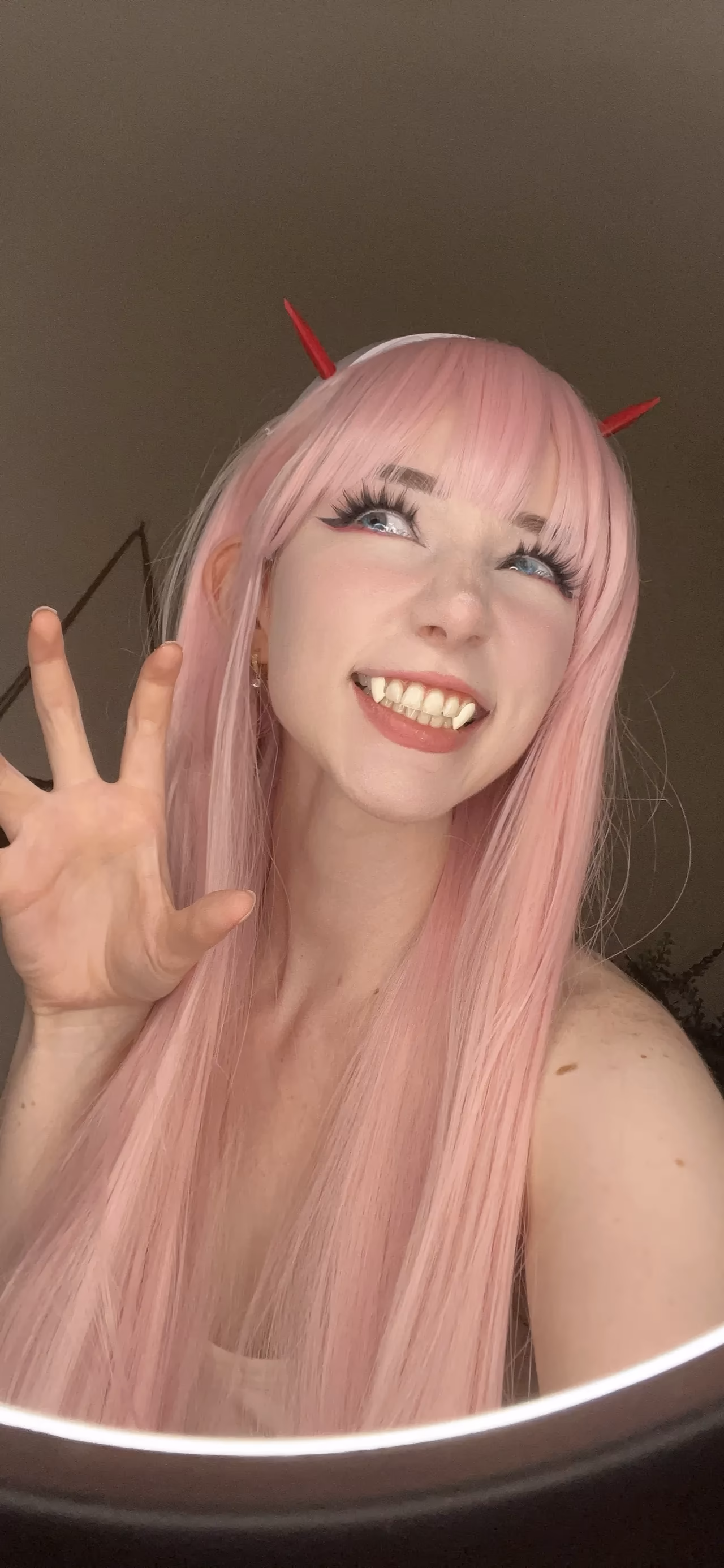 Danielle Mercedie as Zero Two — cosplay photo 63 of 110