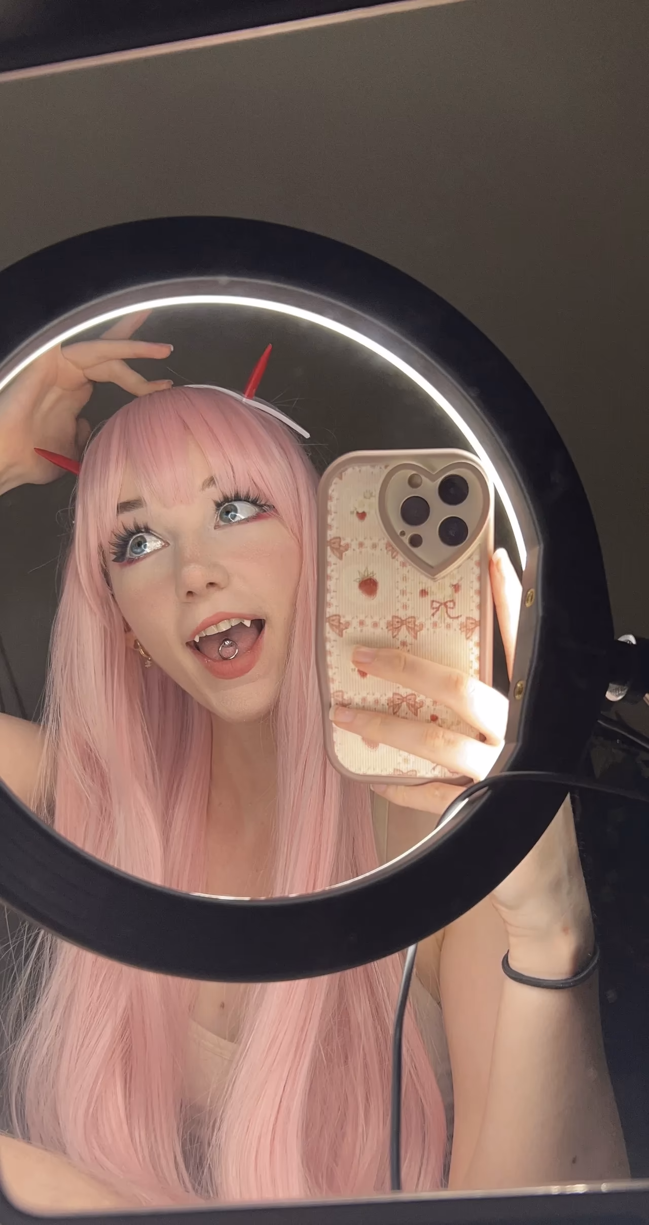 Danielle Mercedie as Zero Two — cosplay photo 71 of 110