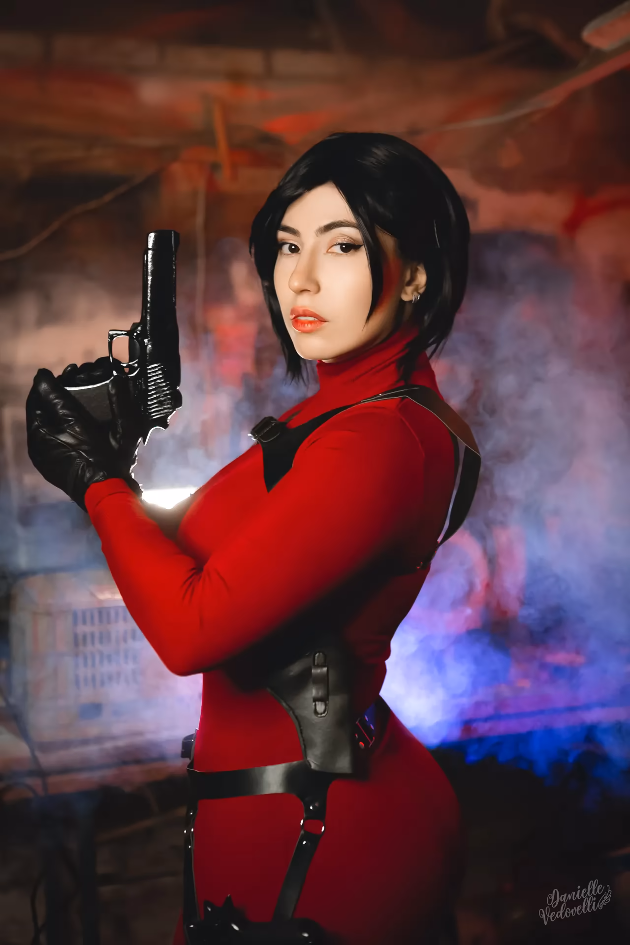 Danielle Vedovelli as Ada Wong — cosplay photo 12 of 30