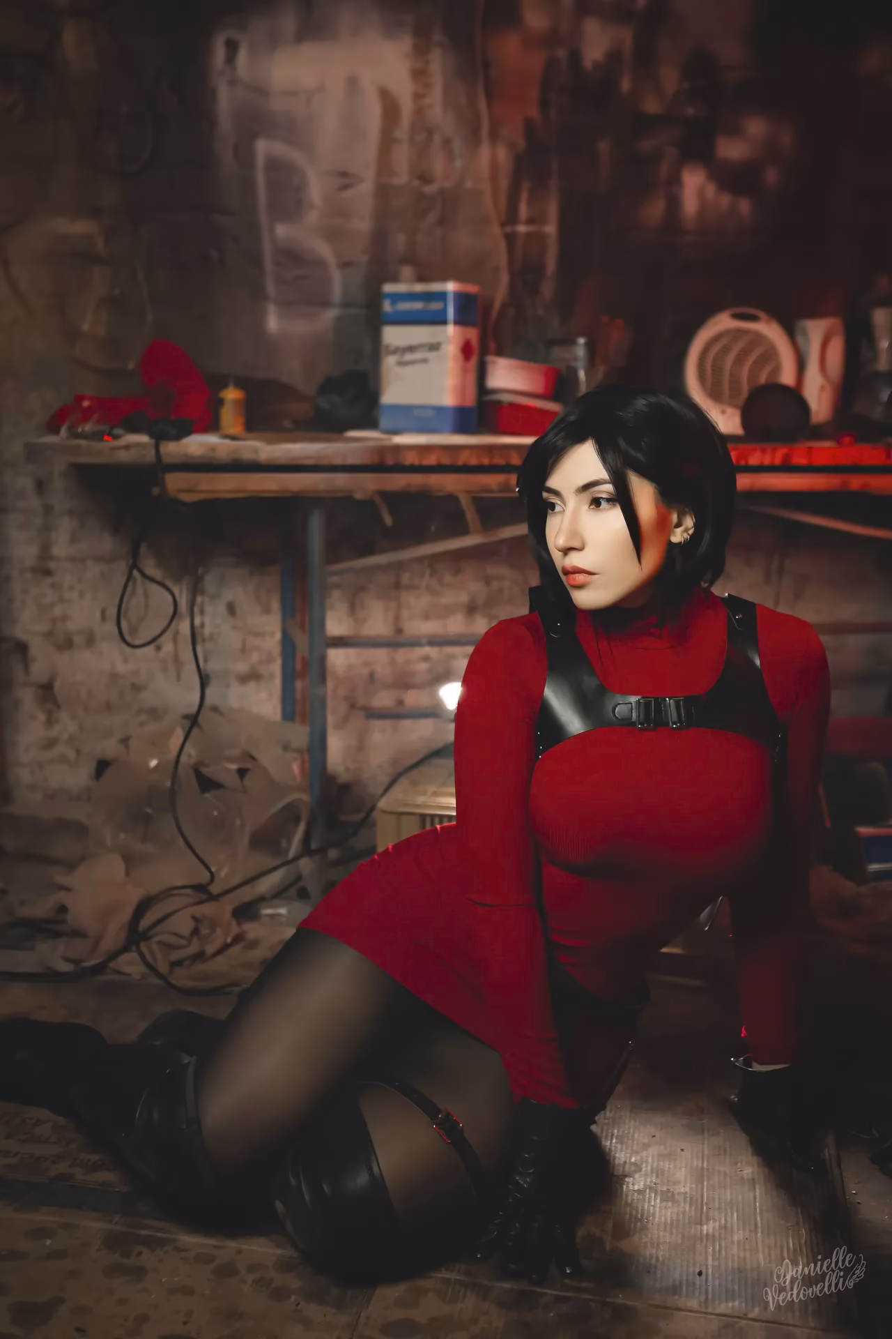Danielle Vedovelli as Ada Wong — cosplay photo 14 of 30