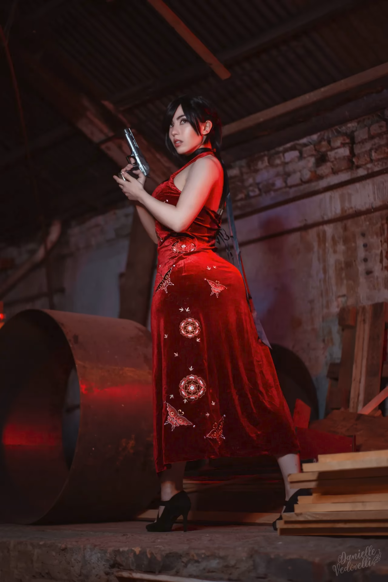 Danielle Vedovelli as Ada Wong — cosplay photo 11 of 40