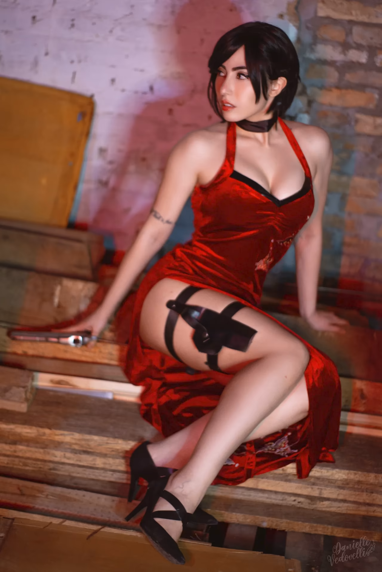 Danielle Vedovelli as Ada Wong — cosplay photo 8 of 40