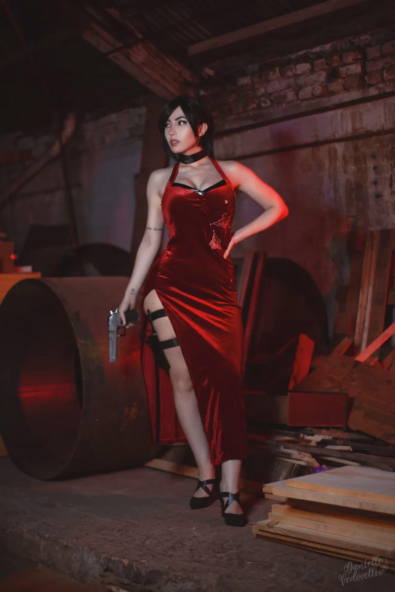 Danielle Vedovelli as Ada Wong — cosplay photo 9 of 40