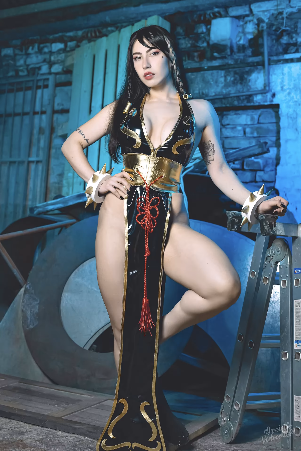 Danielle Vedovelli as Chun-Li — cosplay photo 14 of 68