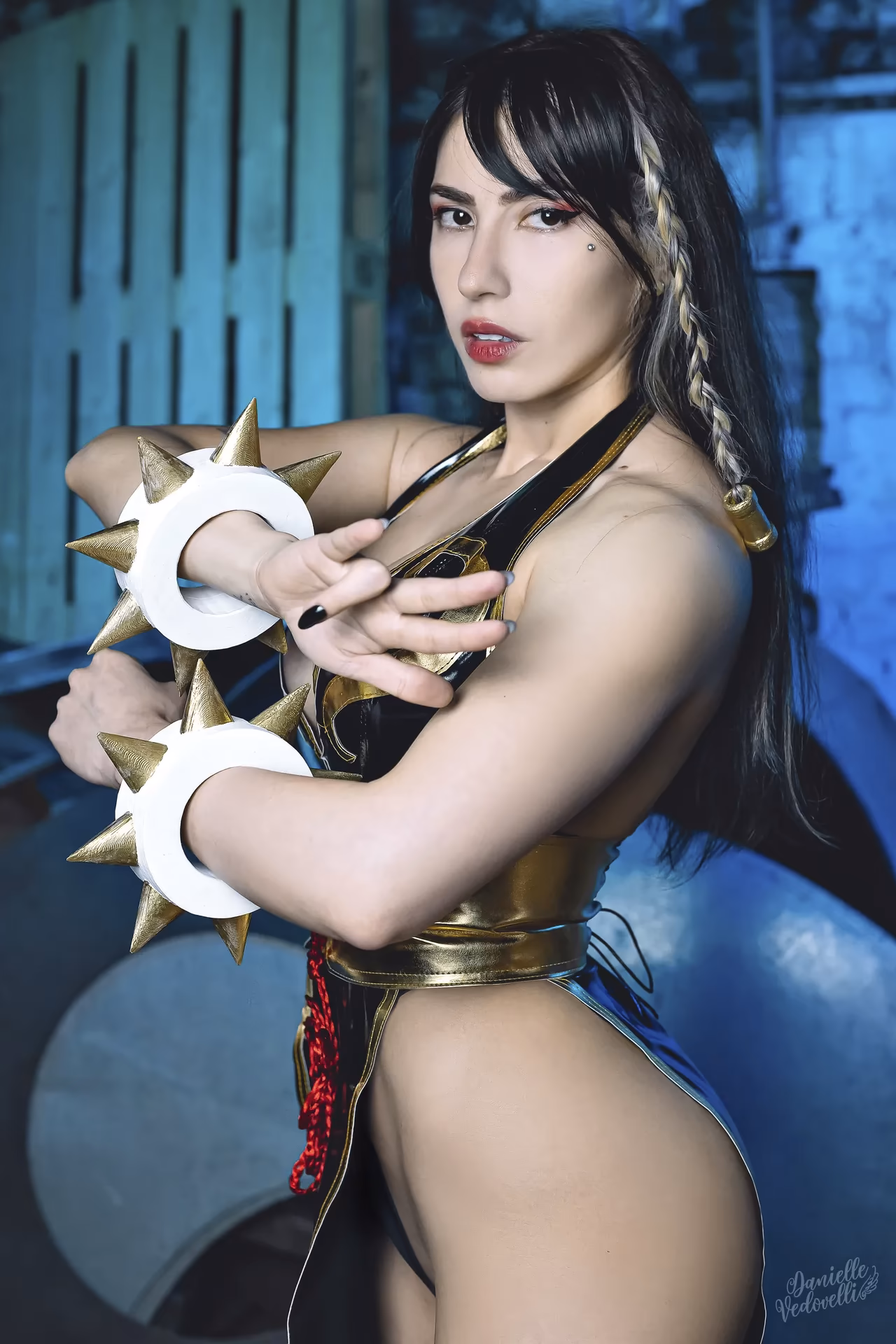 Danielle Vedovelli as Chun-Li — cosplay photo 33 of 68