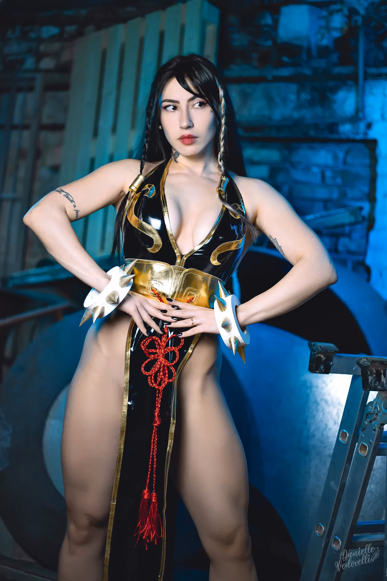 Danielle Vedovelli as Chun-Li — cosplay photo 36 of 68