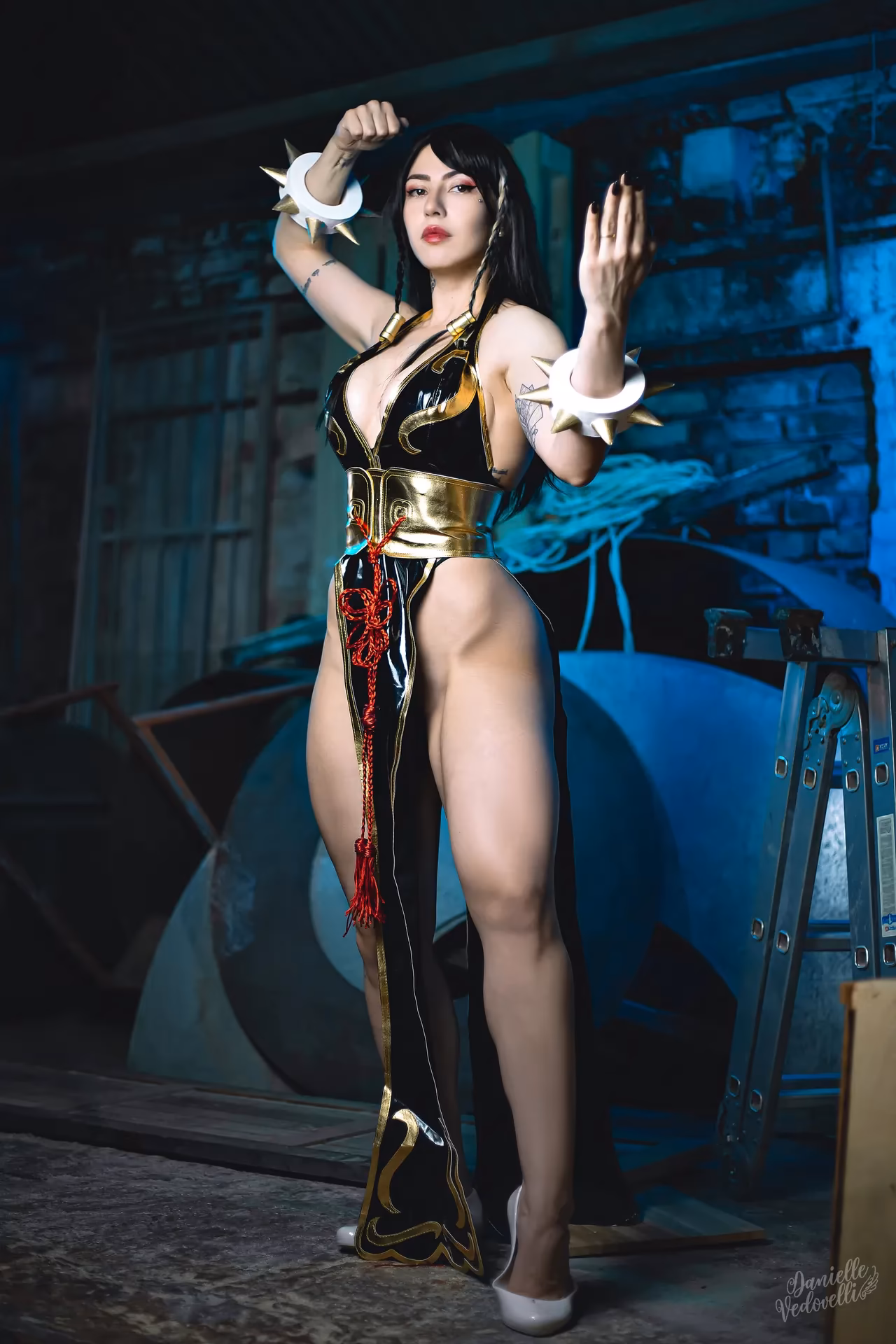 Danielle Vedovelli as Chun-Li — cosplay photo 39 of 68