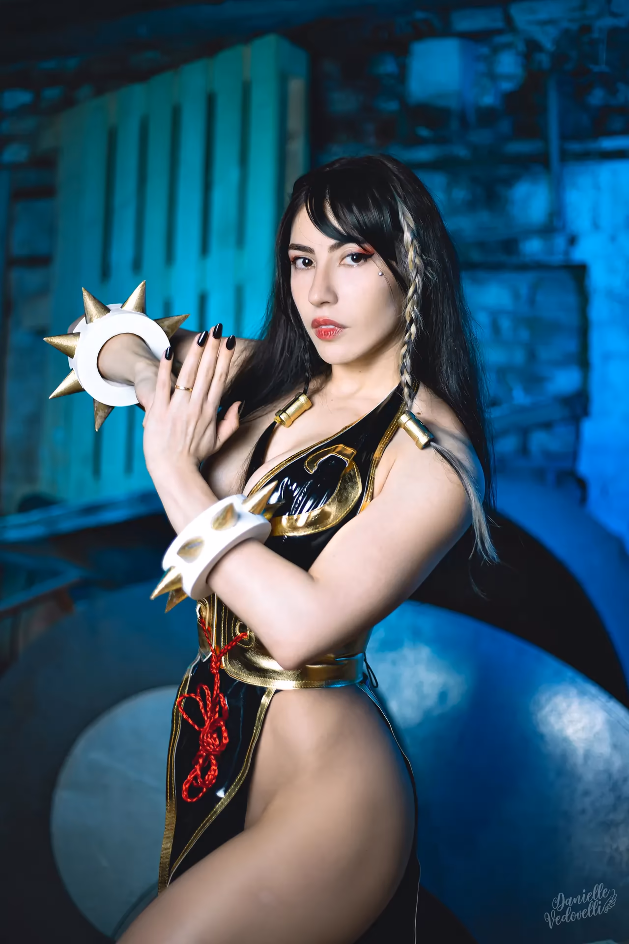 Danielle Vedovelli as Chun-Li — cosplay photo 42 of 68