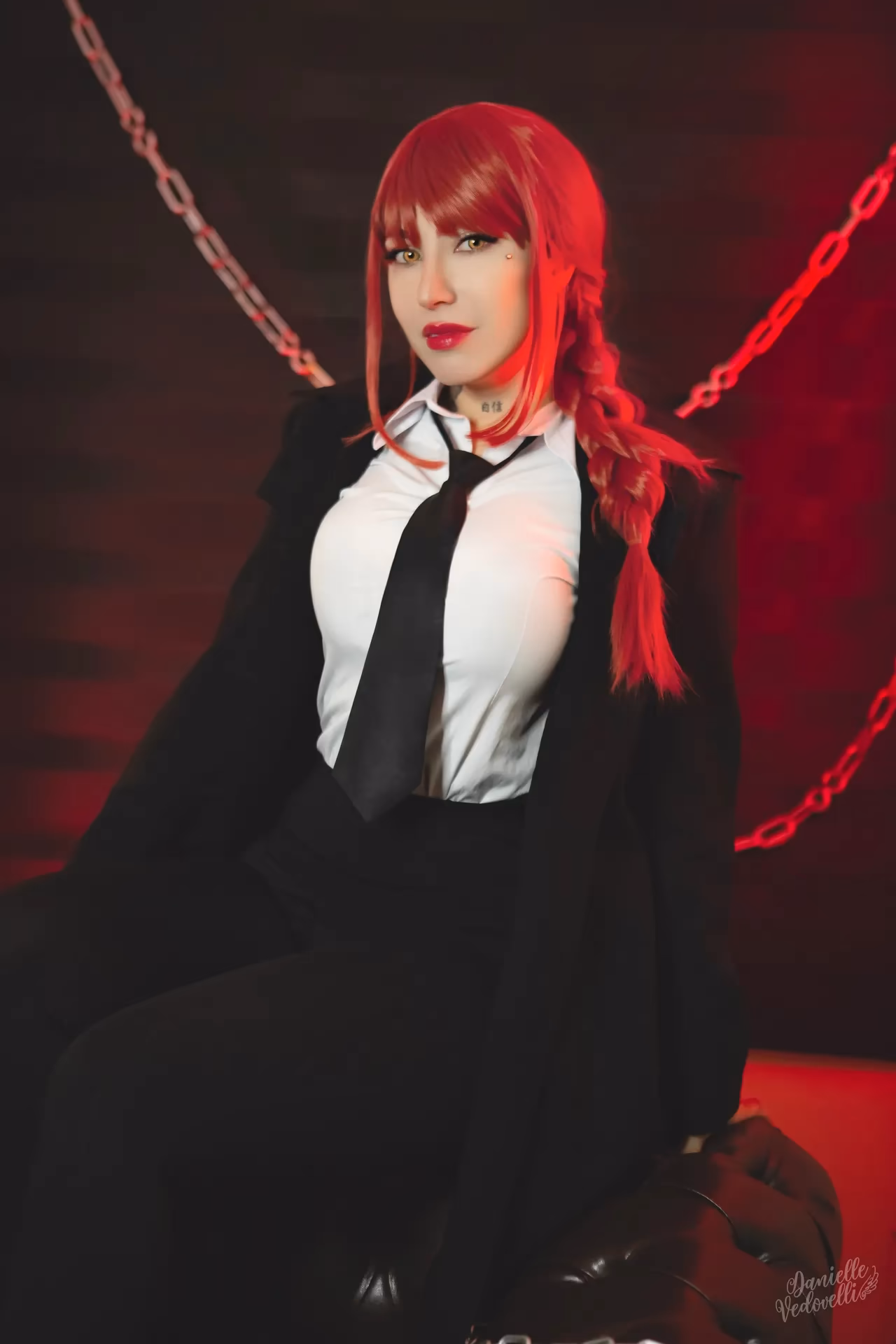 Danielle Vedovelli as Makima — cosplay photo 10 of 30