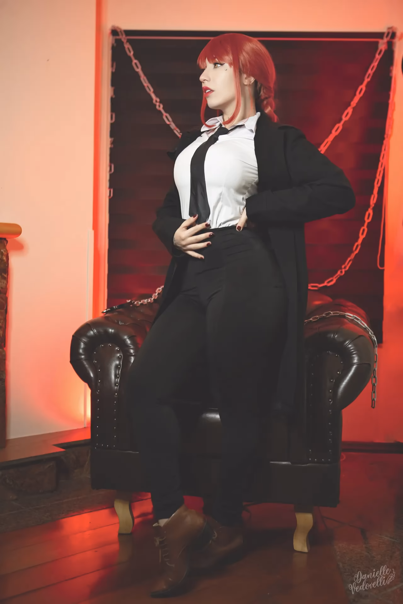 Danielle Vedovelli as Makima — cosplay photo 12 of 30