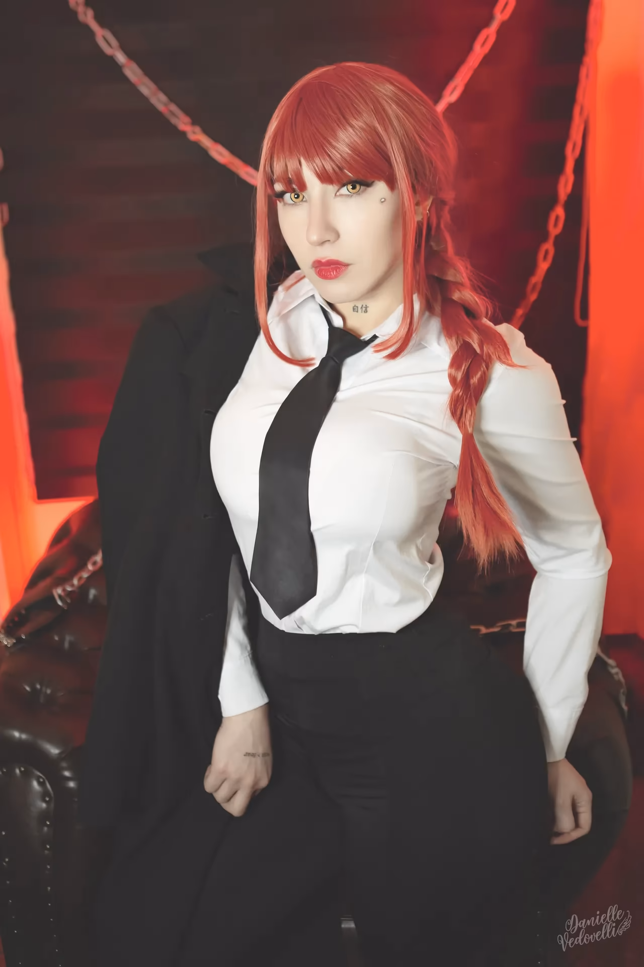 Danielle Vedovelli as Makima — cosplay photo 15 of 30