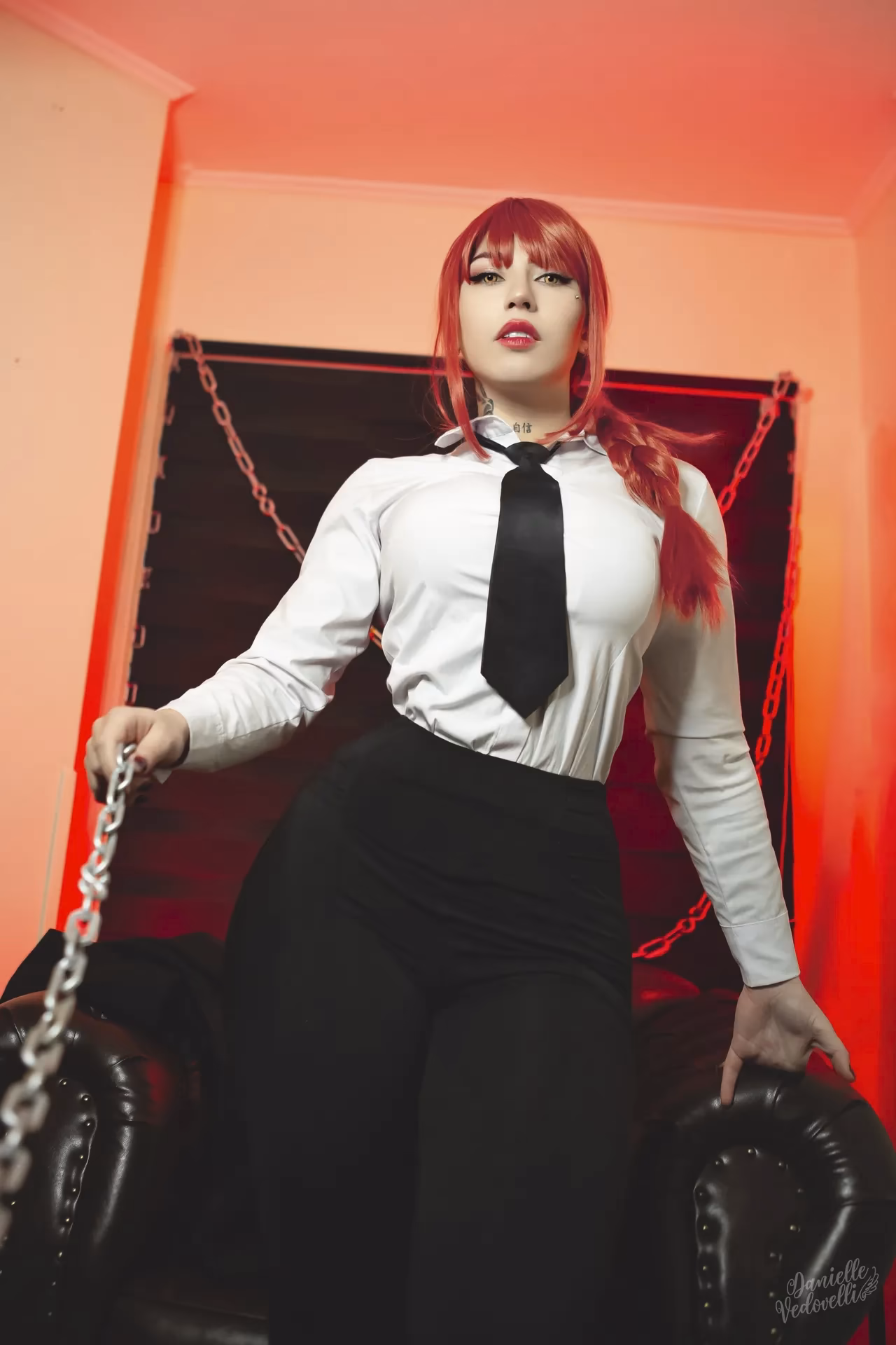 Danielle Vedovelli as Makima — cosplay photo 18 of 30