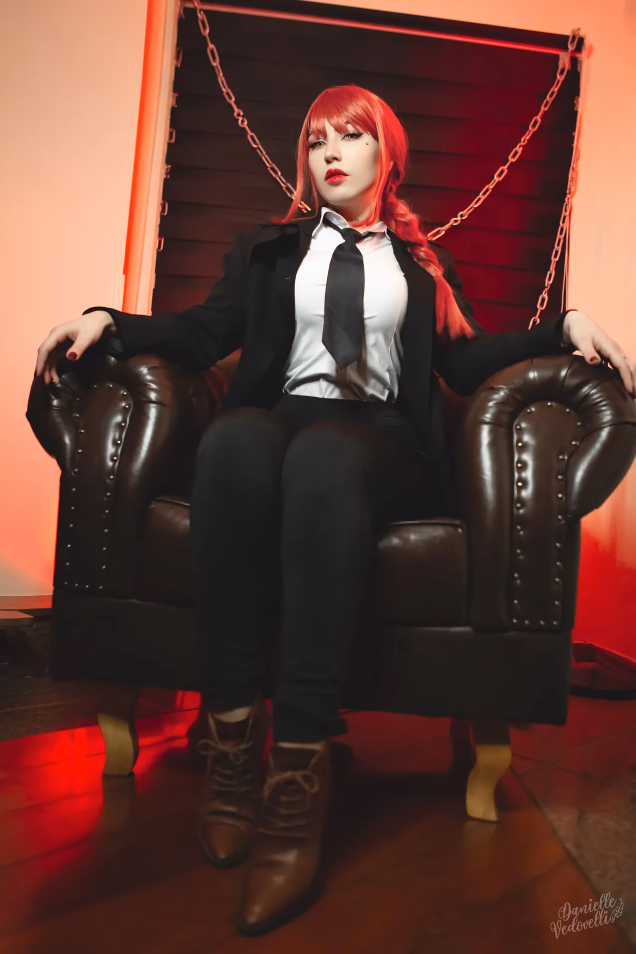 Danielle Vedovelli as Makima — cosplay photo 30 of 30