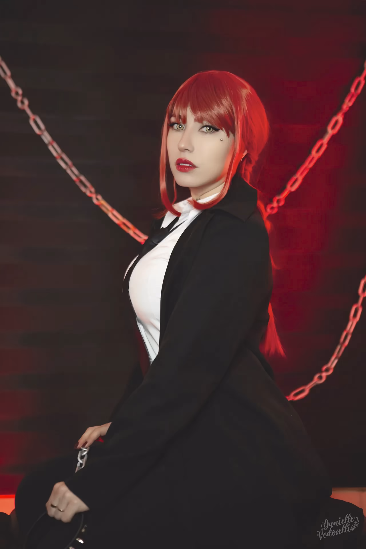 Danielle Vedovelli as Makima — cosplay photo 8 of 30