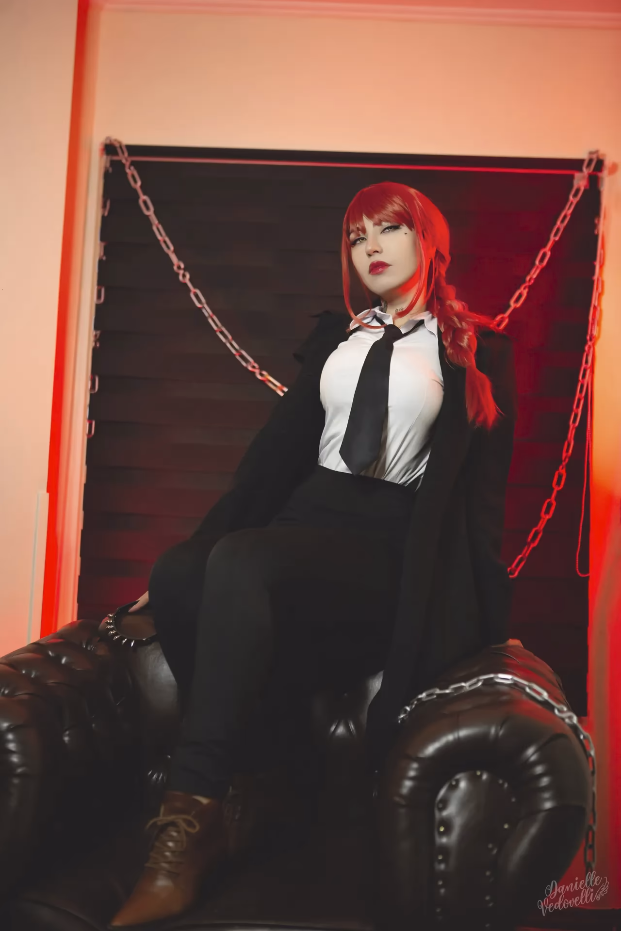 Danielle Vedovelli as Makima — cosplay photo 9 of 30