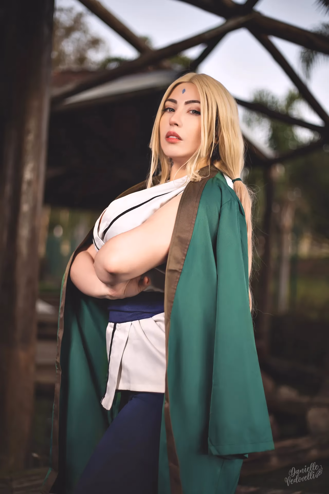 Danielle Vedovelli as Tsunade — cosplay photo 12 of 77
