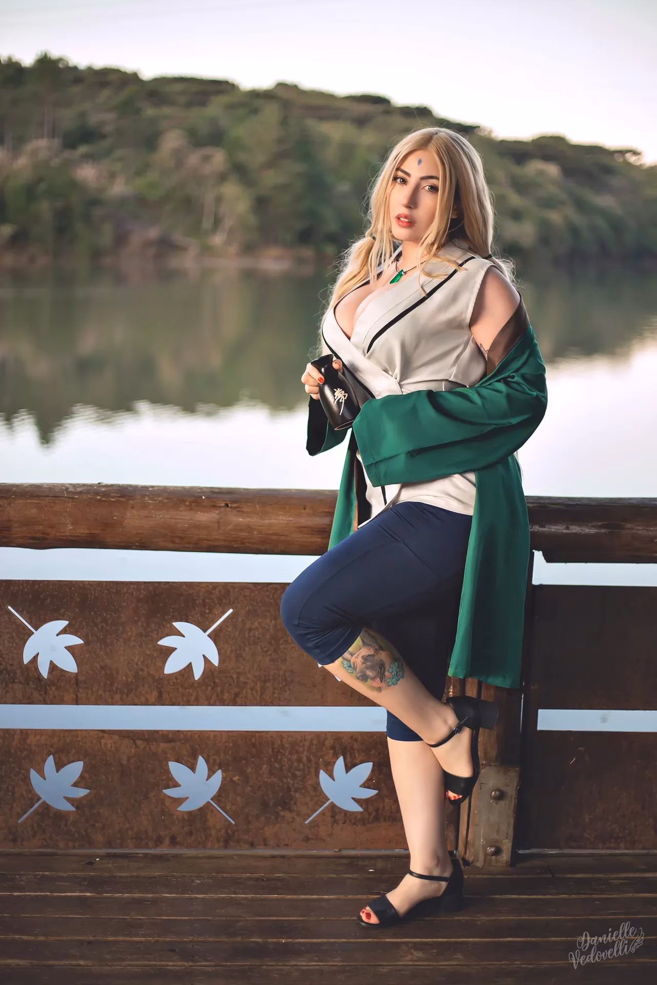 Danielle Vedovelli as Tsunade — cosplay photo 20 of 77