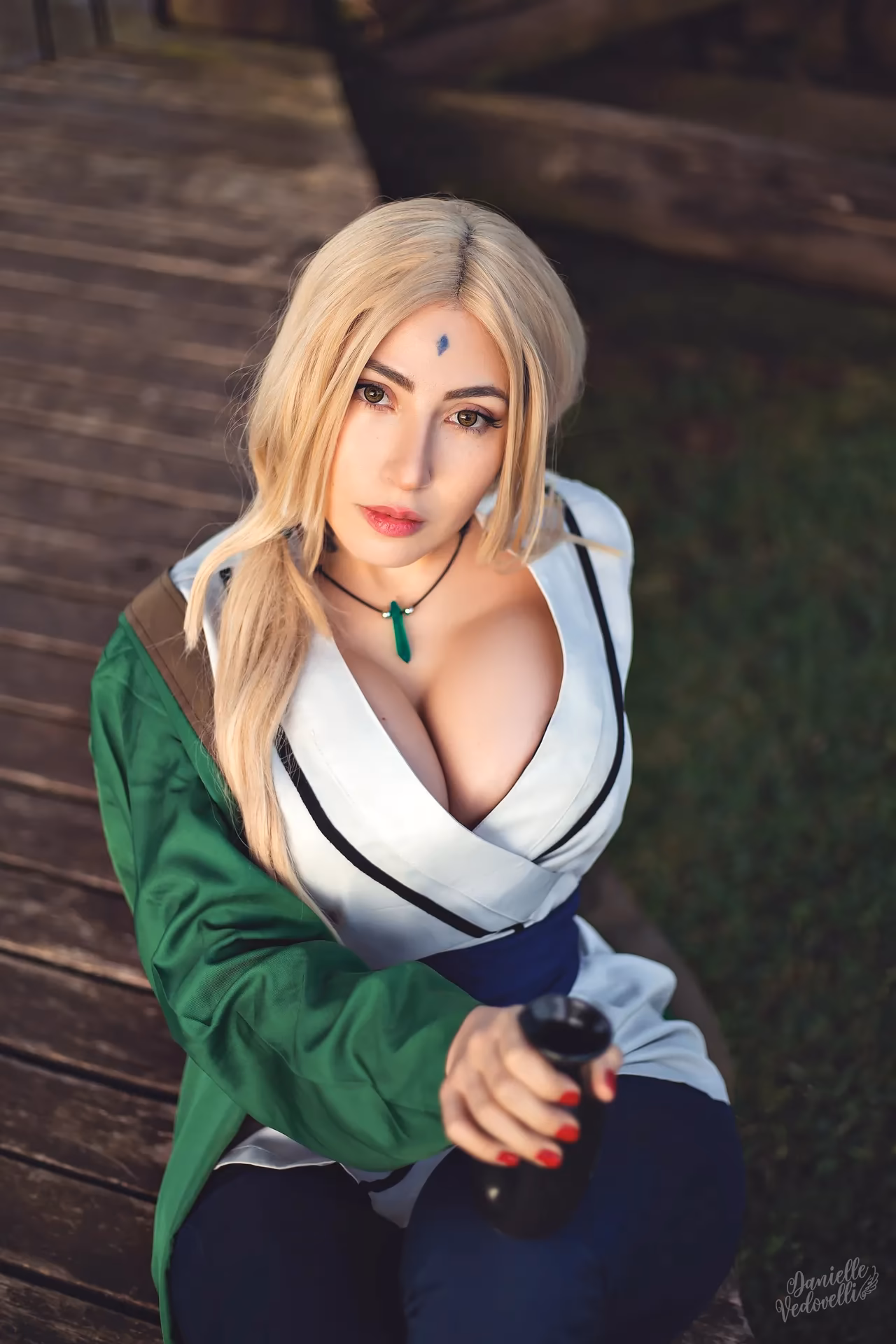 Danielle Vedovelli as Tsunade — cosplay photo 27 of 77
