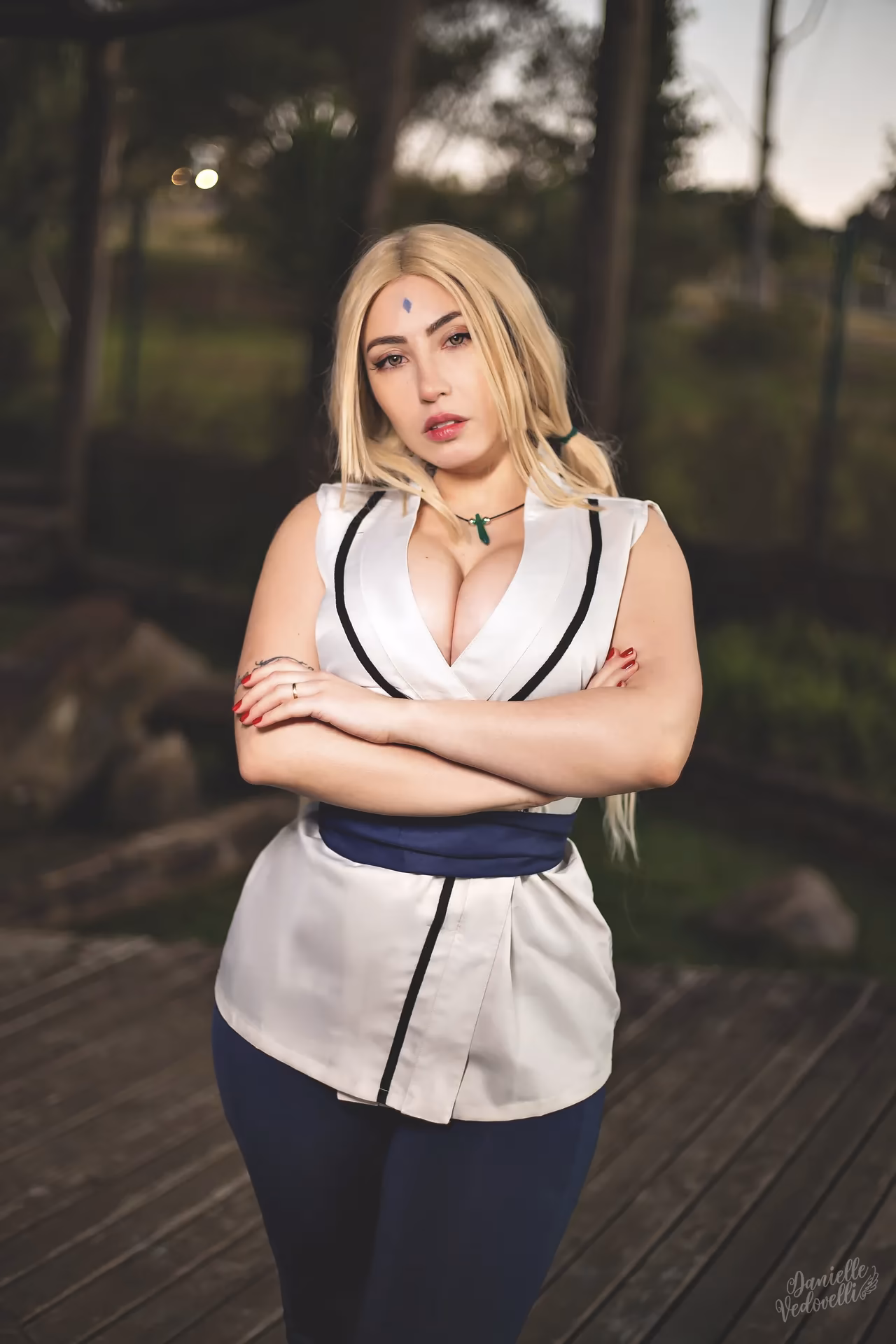 Danielle Vedovelli as Tsunade — cosplay photo 34 of 77