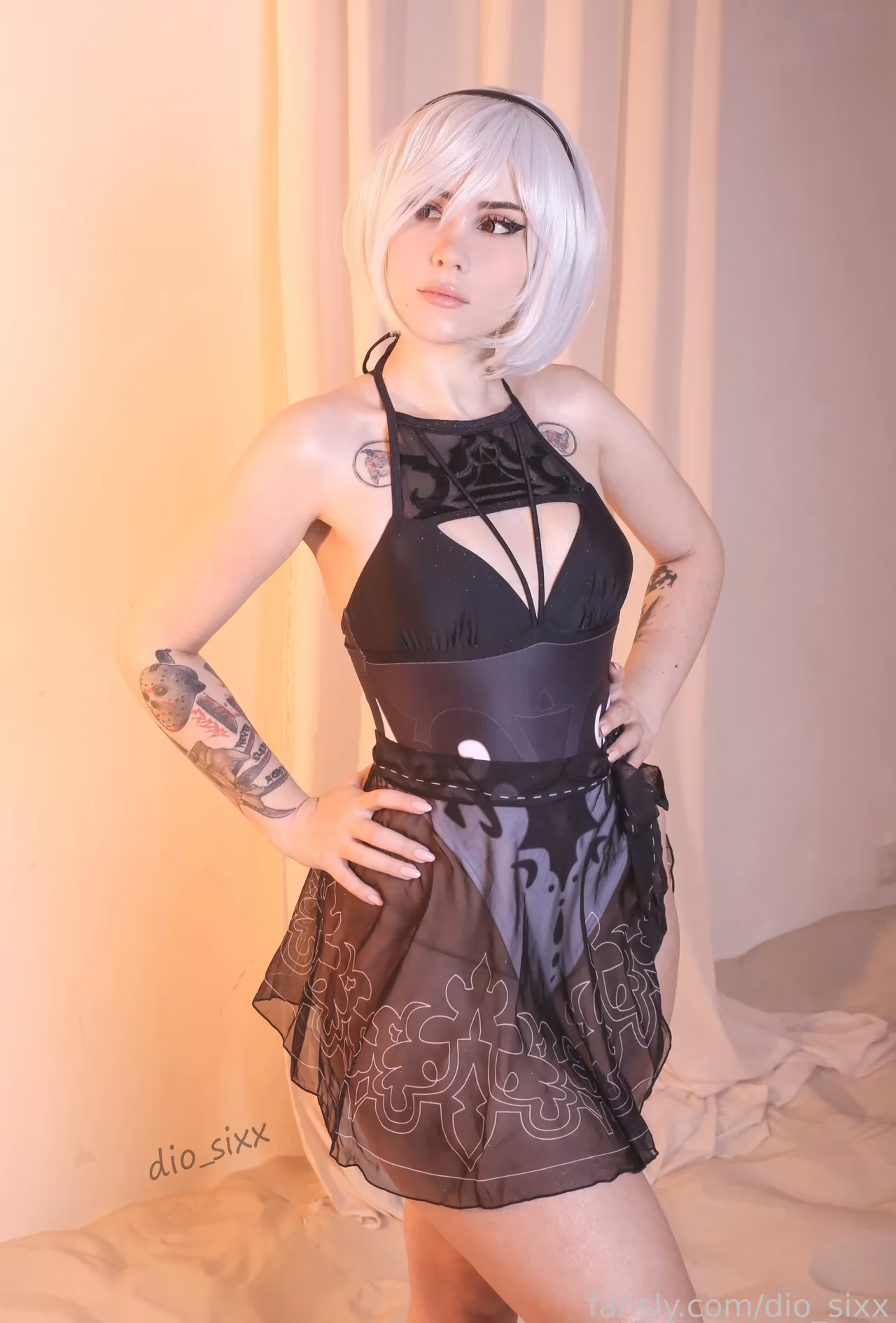 Dio Sixx as 2B — cosplay photo 3 of 21