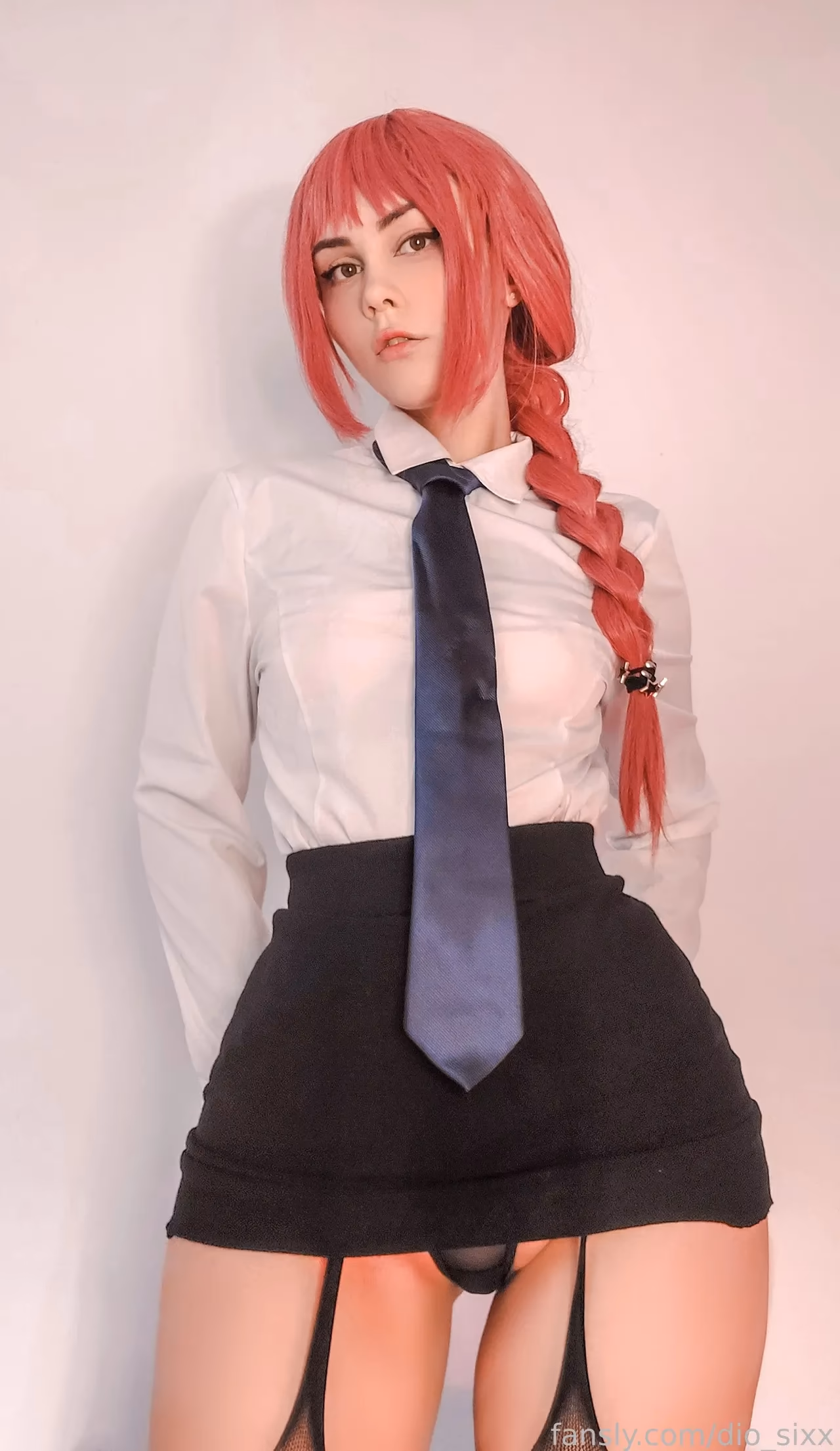 Dio Sixx as Makima — cosplay photo 4 of 47
