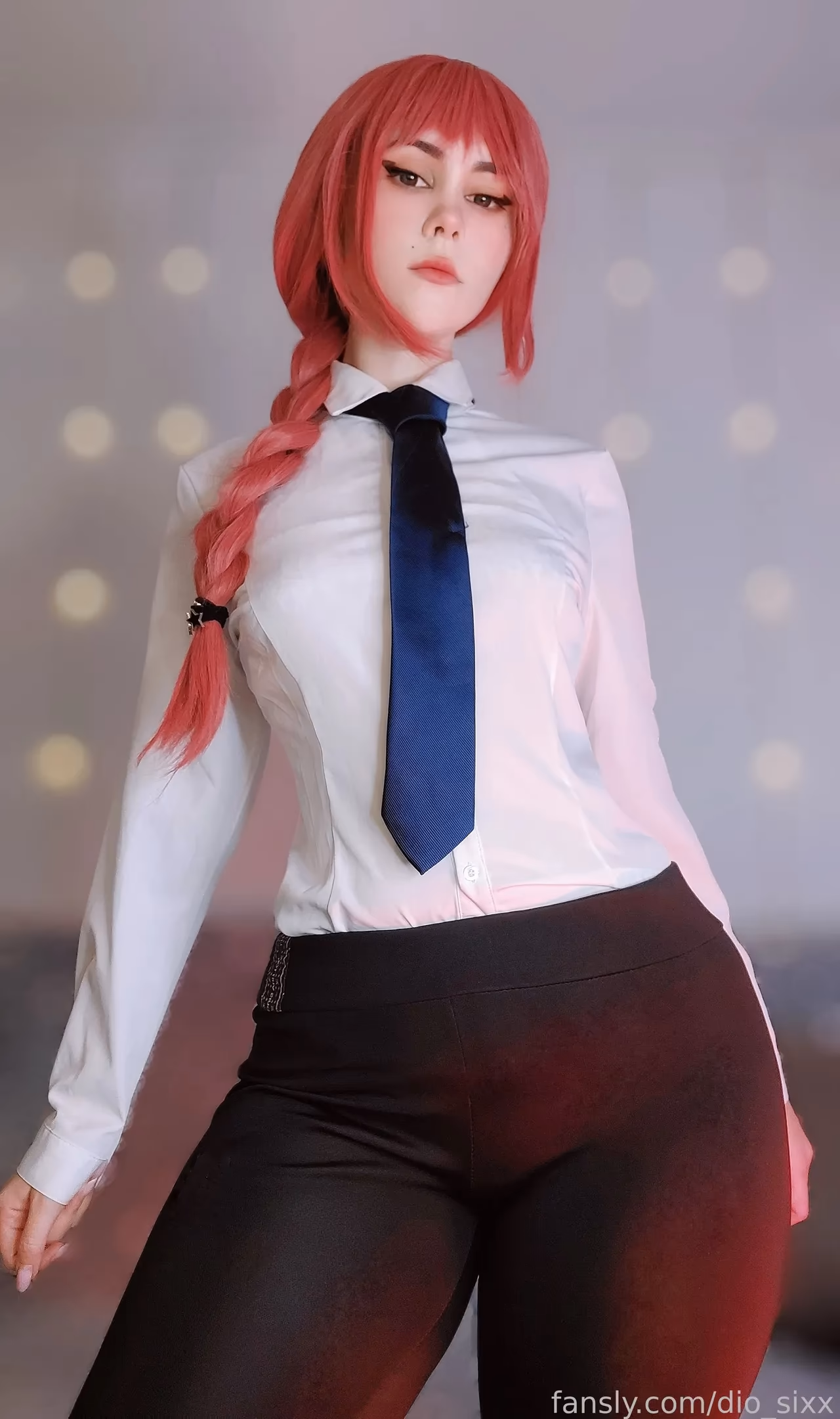 Dio Sixx as Makima — cosplay photo 4 of 28