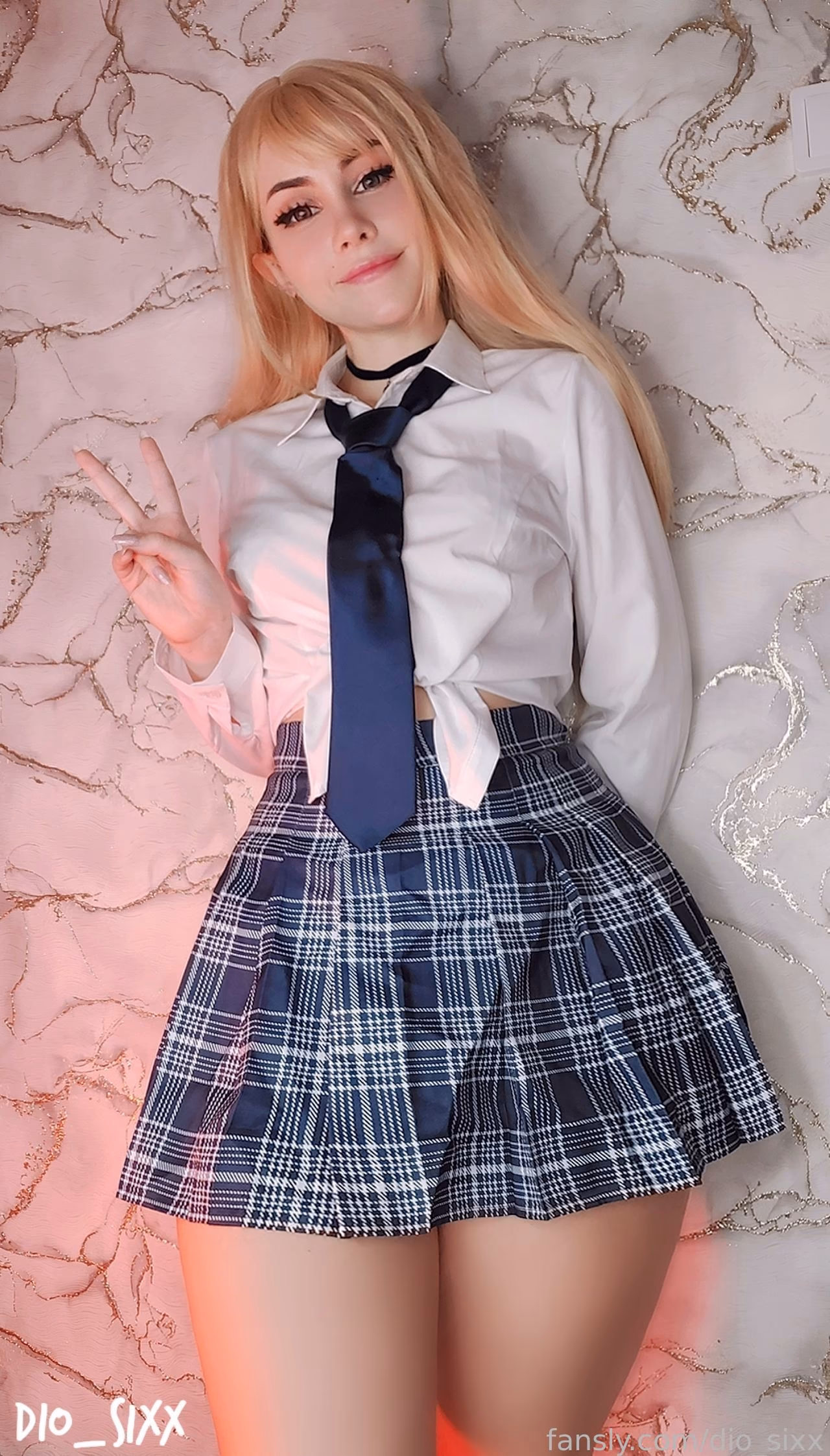 Dio Sixx as Marin Kitagawa — cosplay photo 13 of 23