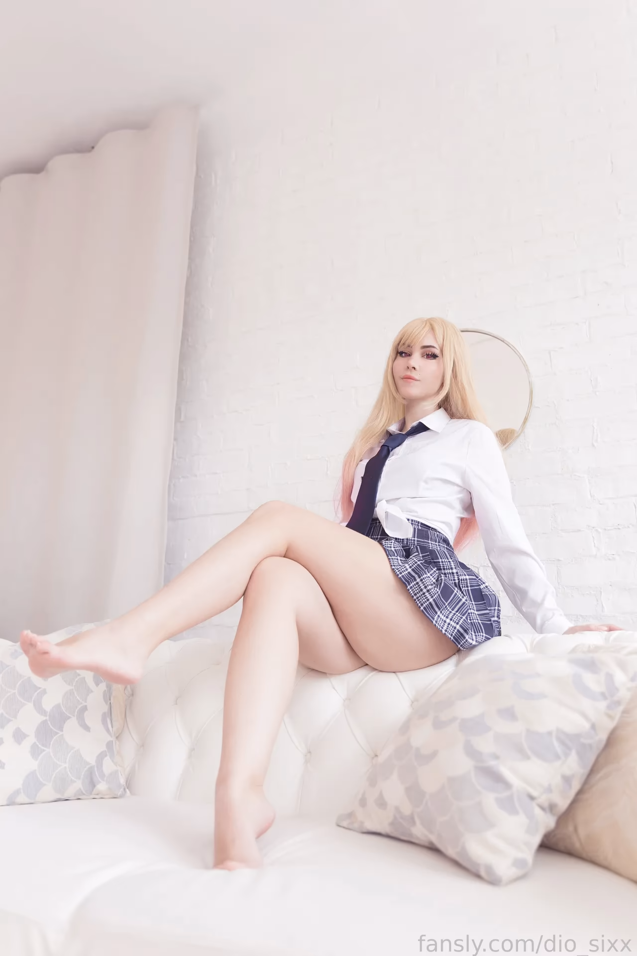 Dio Sixx as Marin Kitagawa — cosplay photo 12 of 42