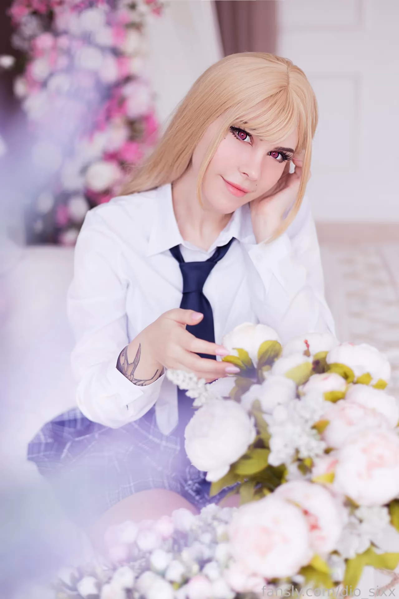Dio Sixx as Marin Kitagawa — cosplay photo 16 of 42