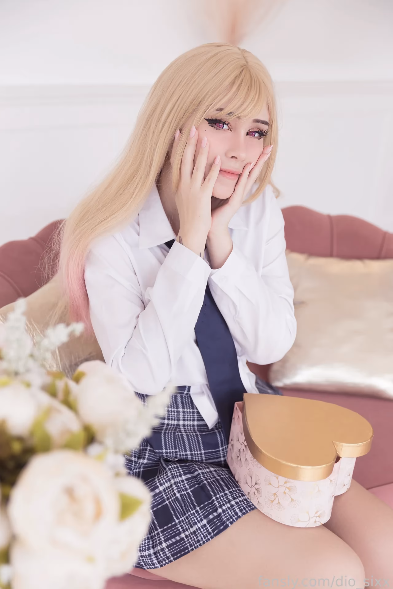 Dio Sixx as Marin Kitagawa — cosplay photo 26 of 42