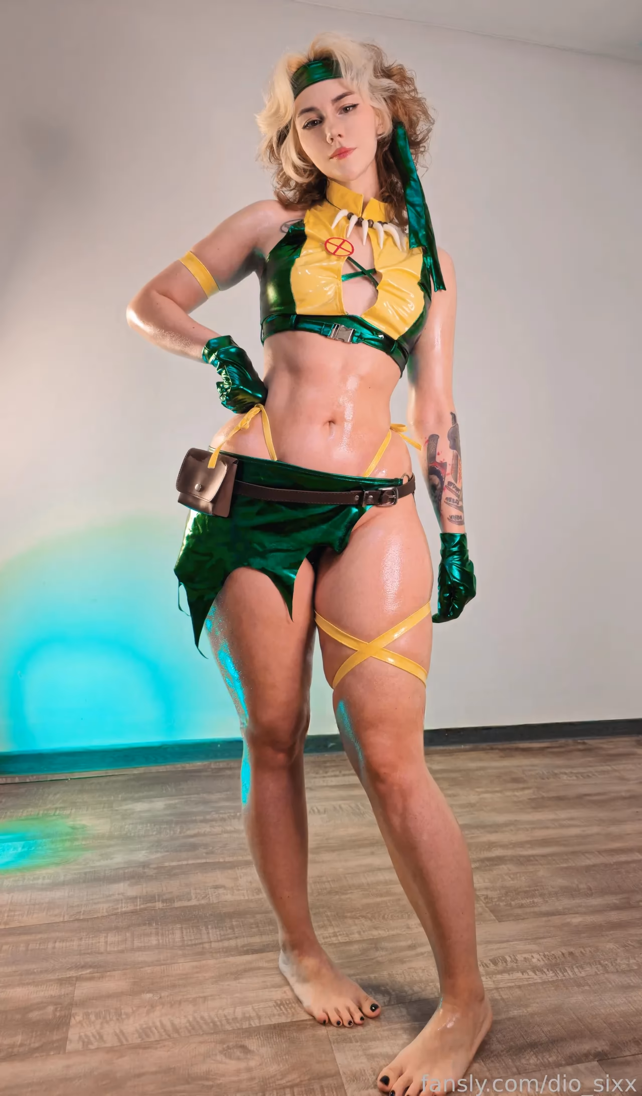 Dio Sixx as Rogue — cosplay photo 5 of 31