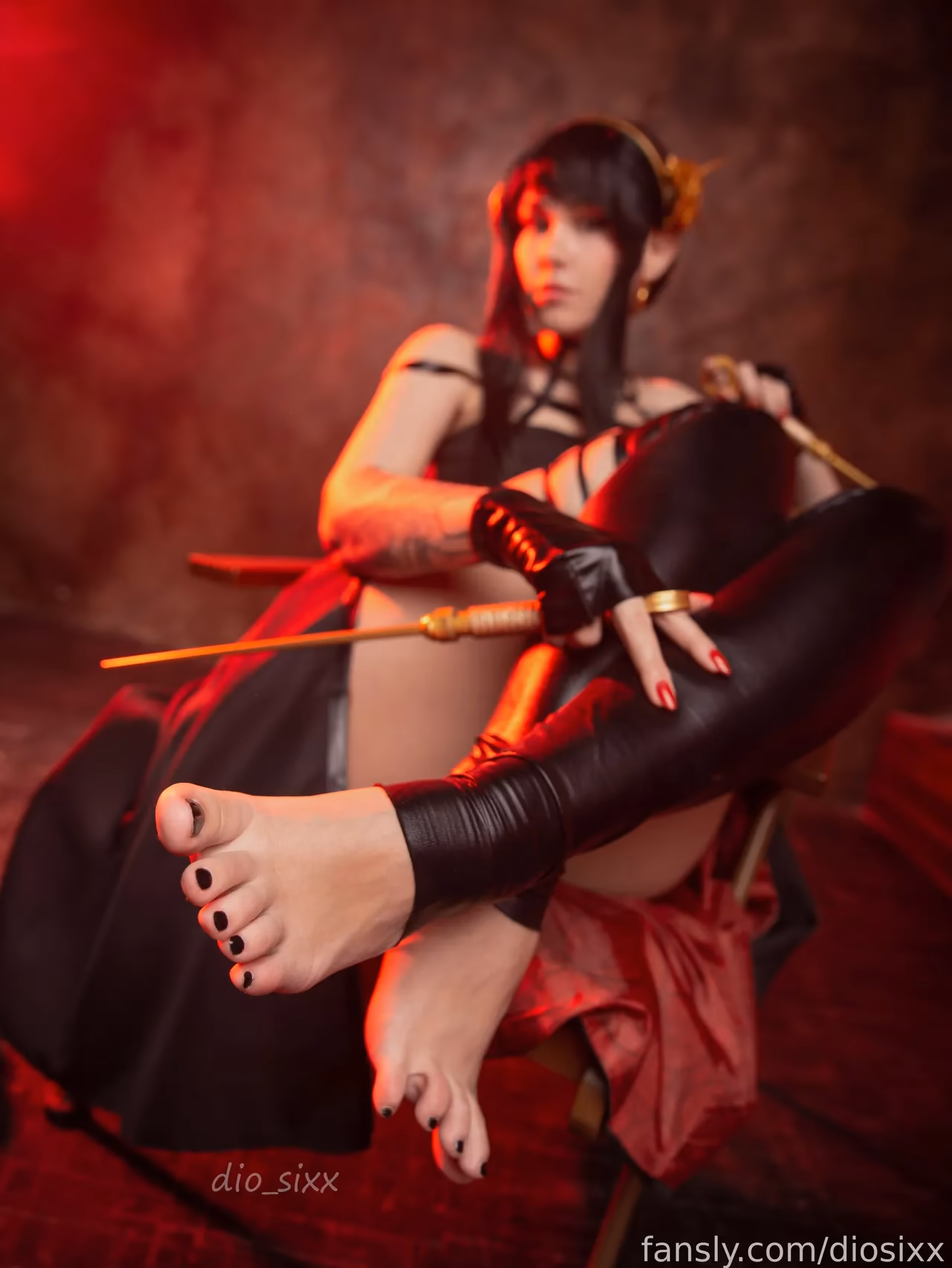 Dio Sixx as Yor Forger — cosplay photo 10 of 19