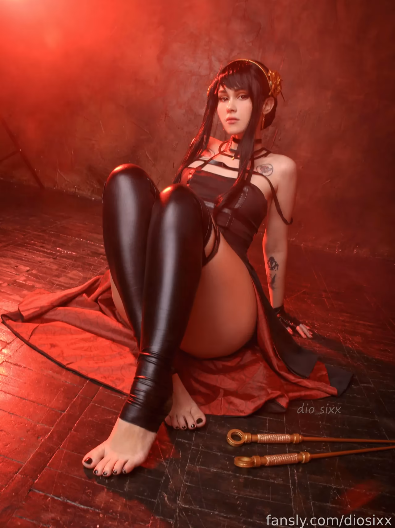 Dio Sixx as Yor Forger — cosplay photo 11 of 19