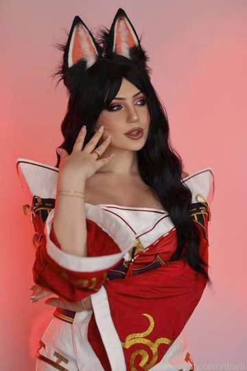 Djarii as Ahri — cosplay photo 22 of 24