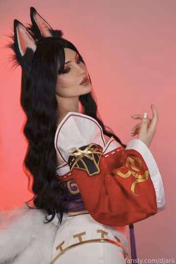 Djarii as Ahri — cosplay photo 7 of 24