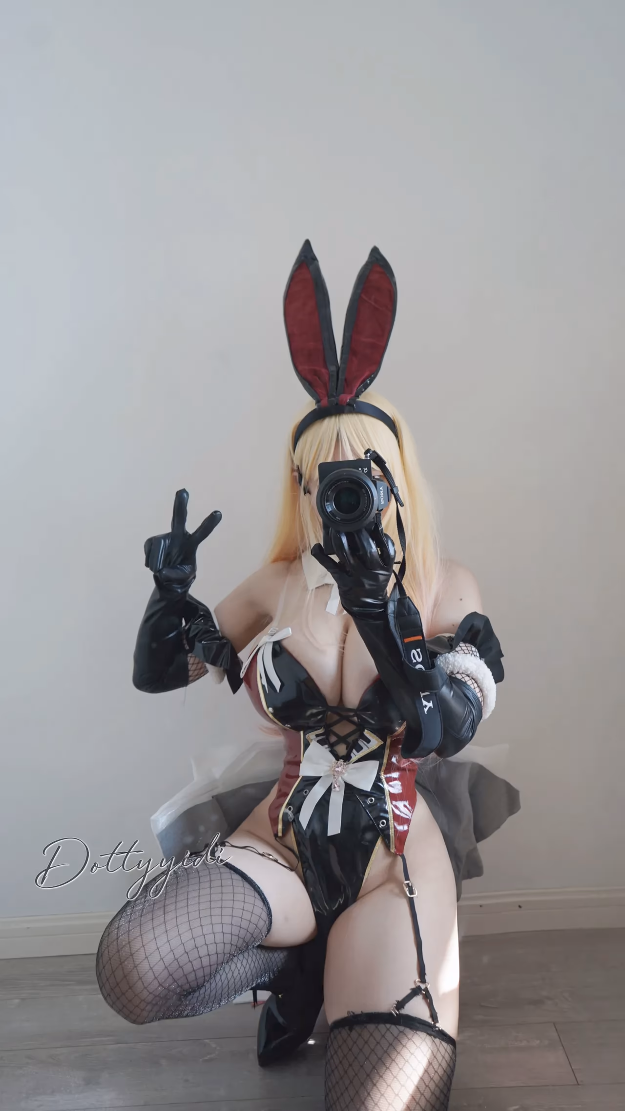Dottyyidi as Marin Kitagawa — cosplay photo 21 of 24