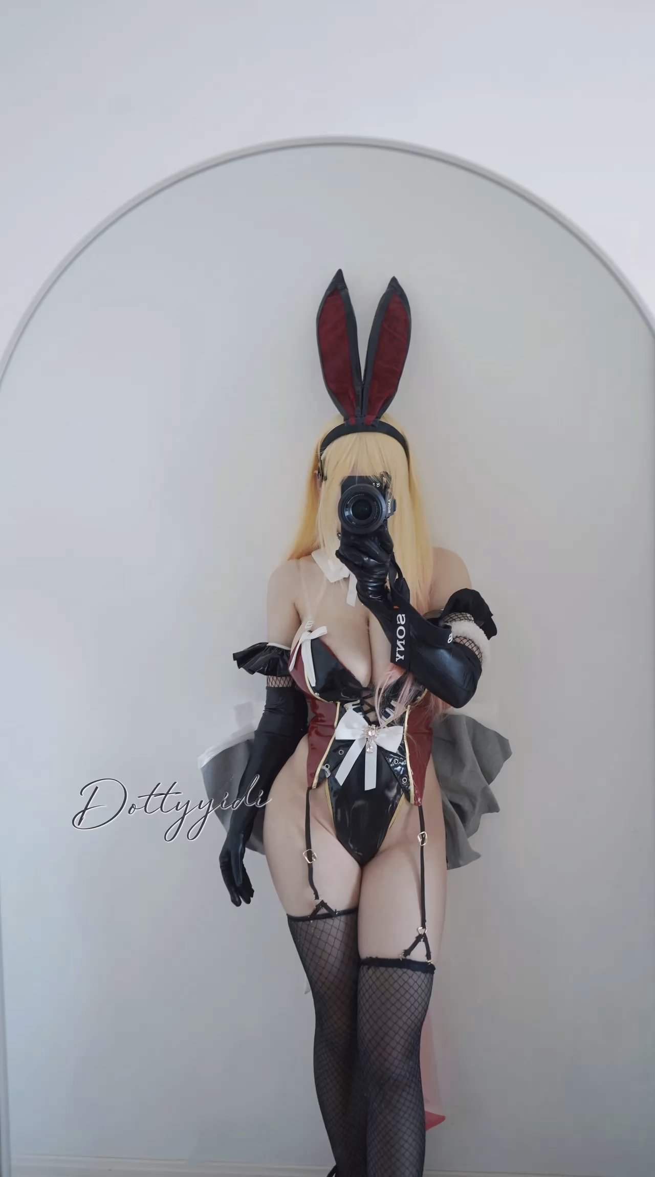 Dottyyidi as Marin Kitagawa — cosplay photo 4 of 24