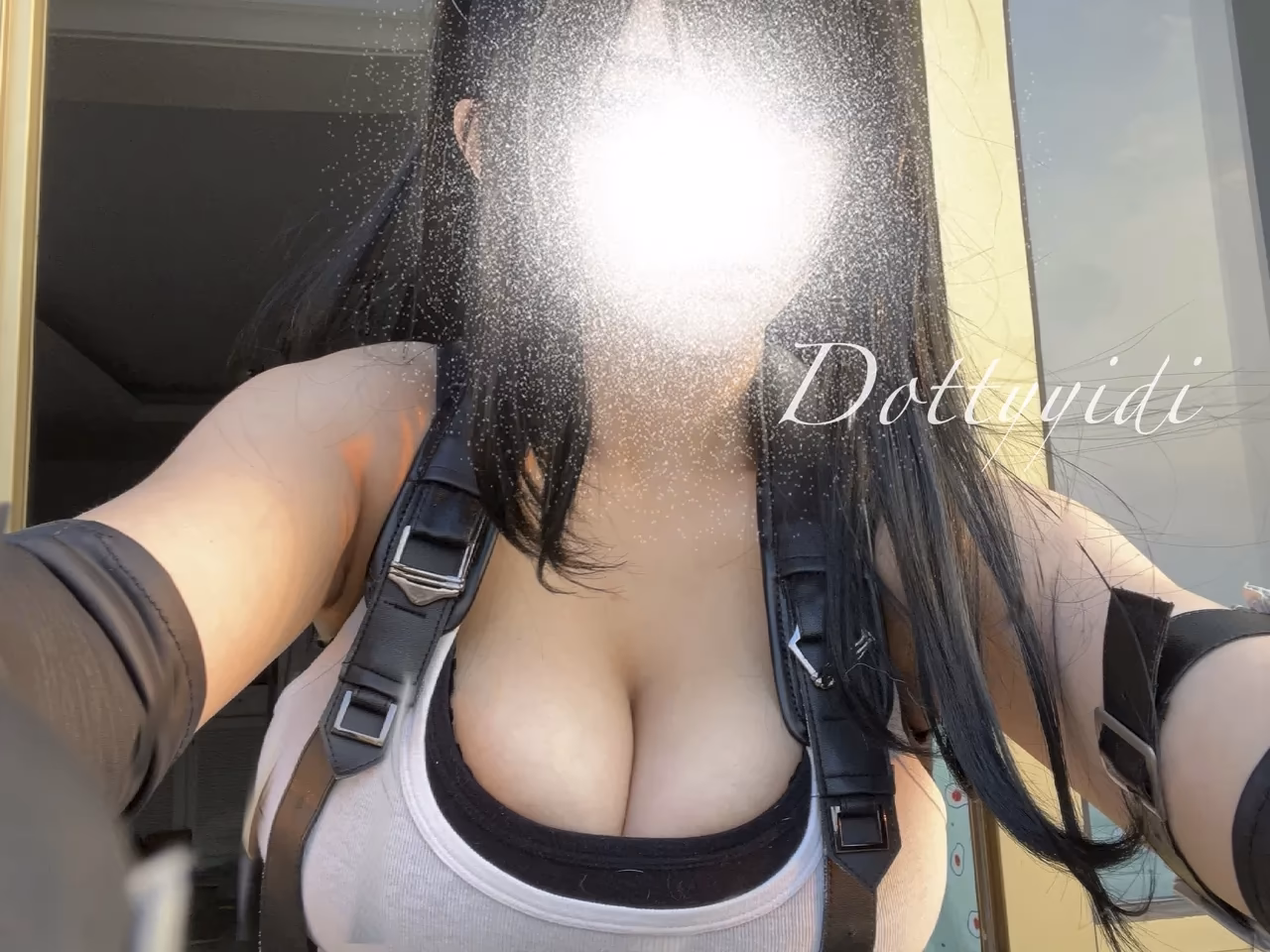 Dottyyidi as Tifa Lockhart — cosplay photo 10 of 30