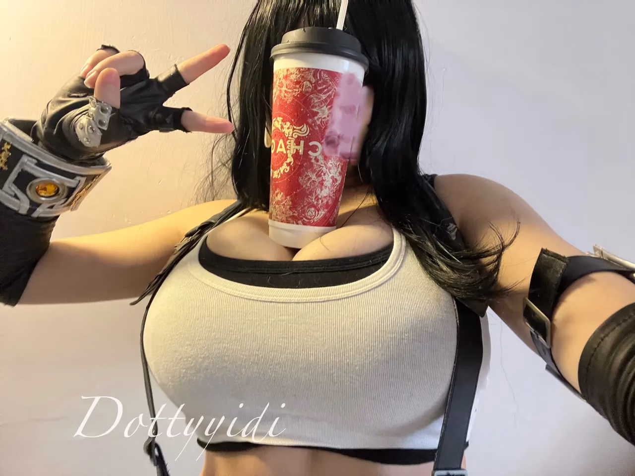 Dottyyidi as Tifa Lockhart — cosplay photo 17 of 30