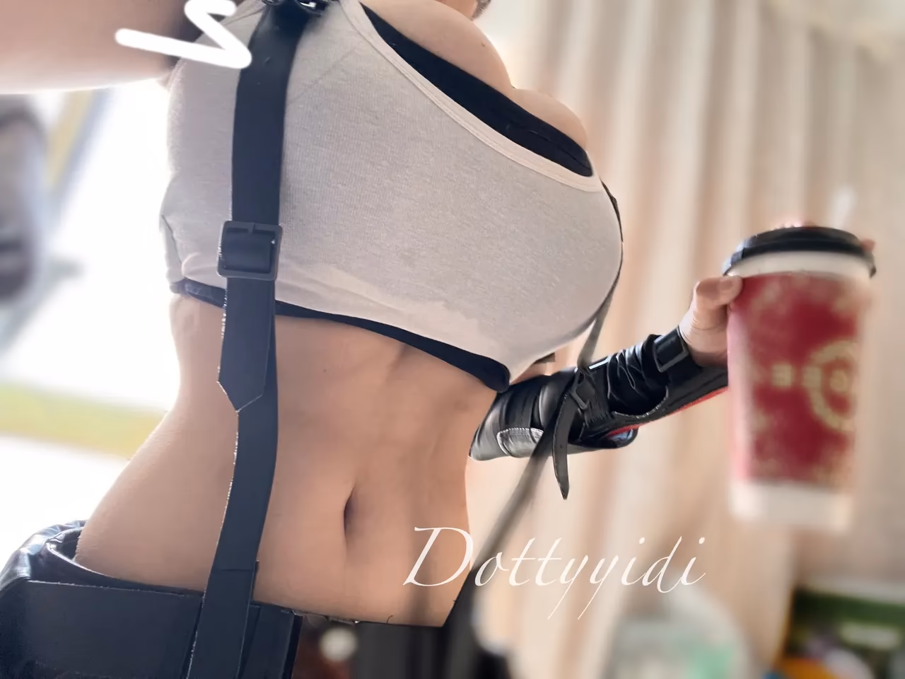 Dottyyidi as Tifa Lockhart — cosplay photo 23 of 30