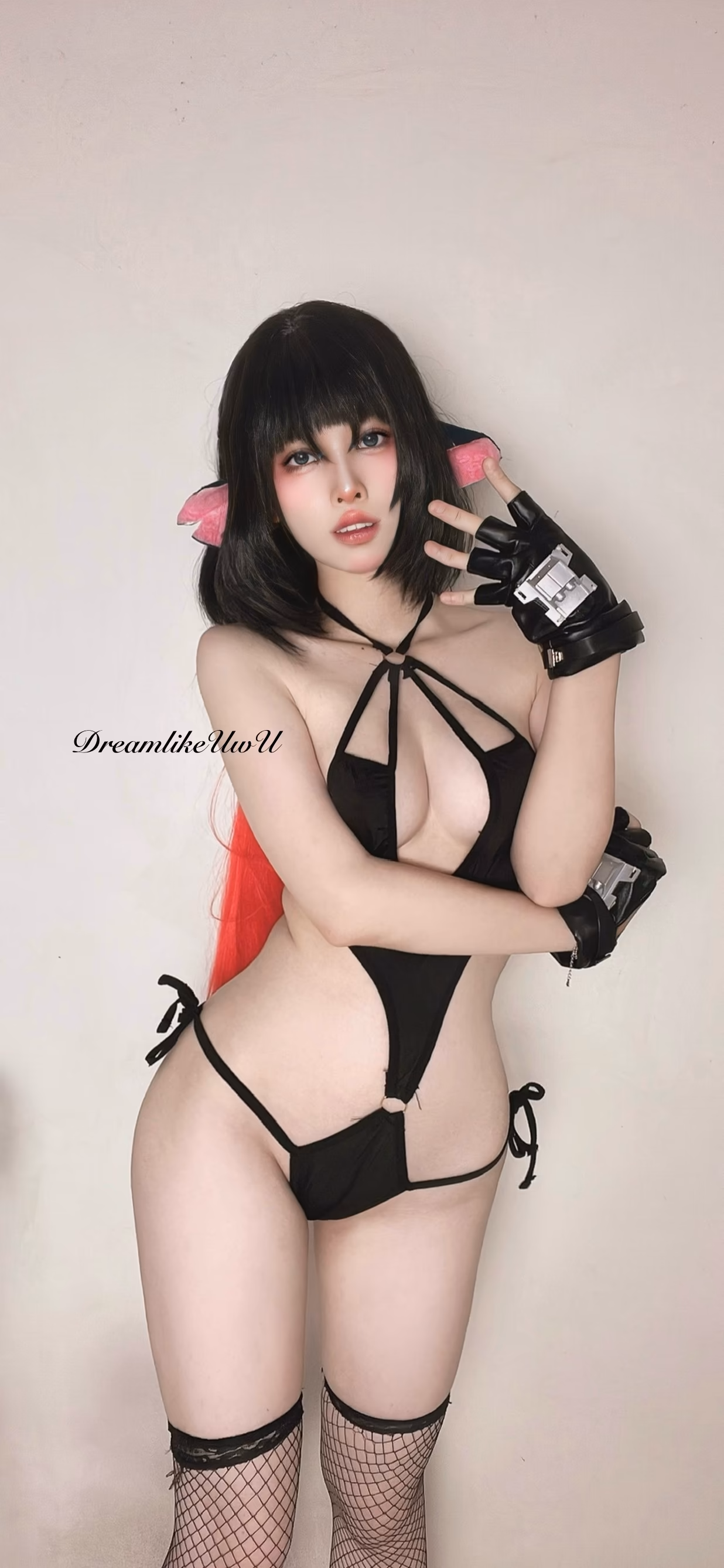 DreamlikeUwU as Jane Doe — cosplay photo 12 of 29