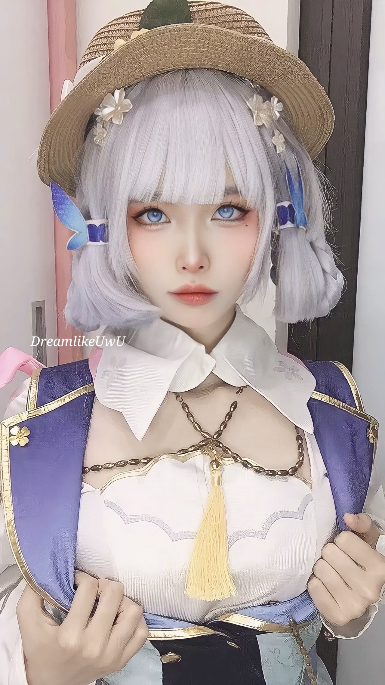 DreamlikeUwU as Kamisato Ayaka — cosplay photo 8 of 22