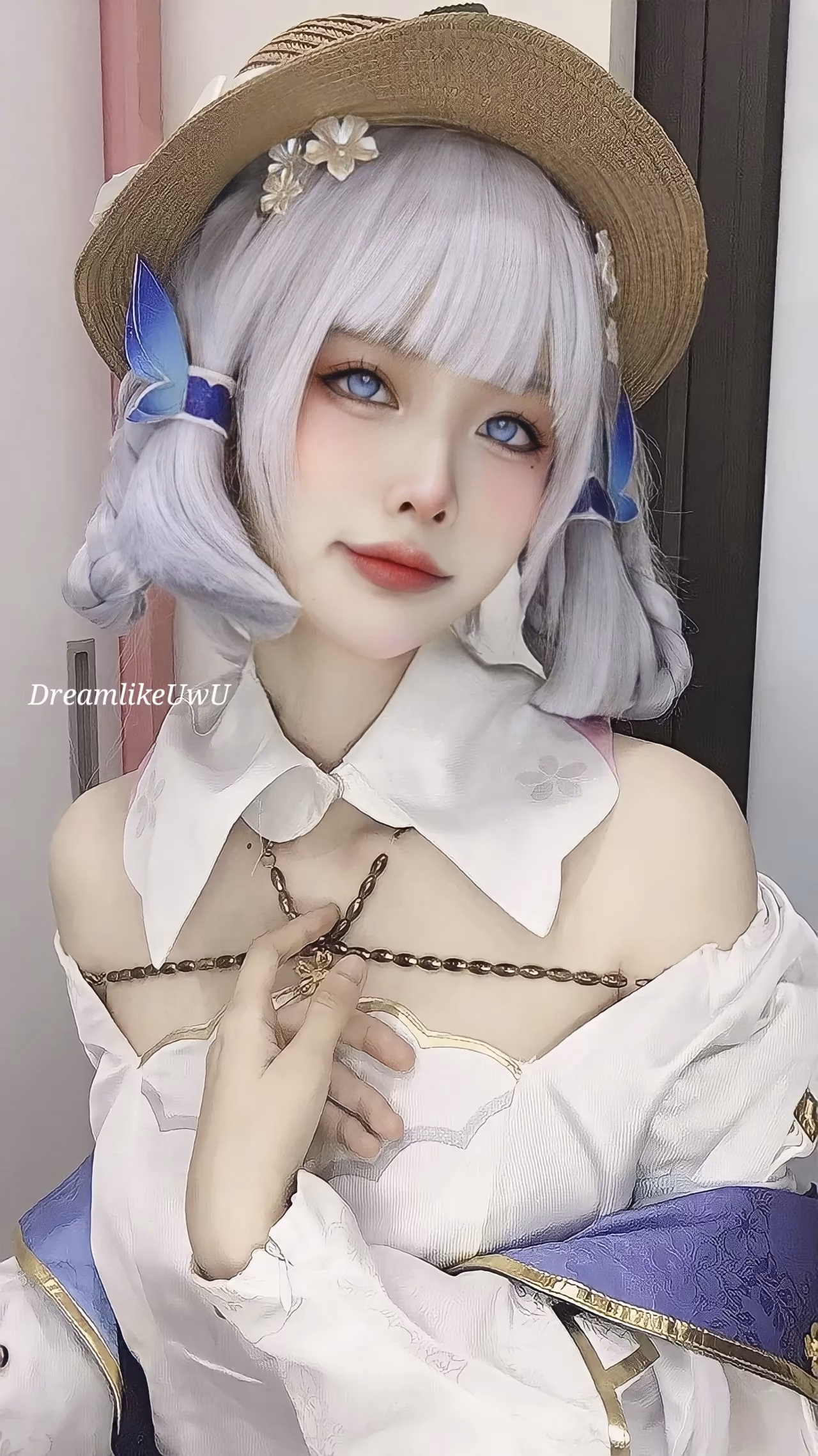 DreamlikeUwU as Kamisato Ayaka — cosplay photo 9 of 22