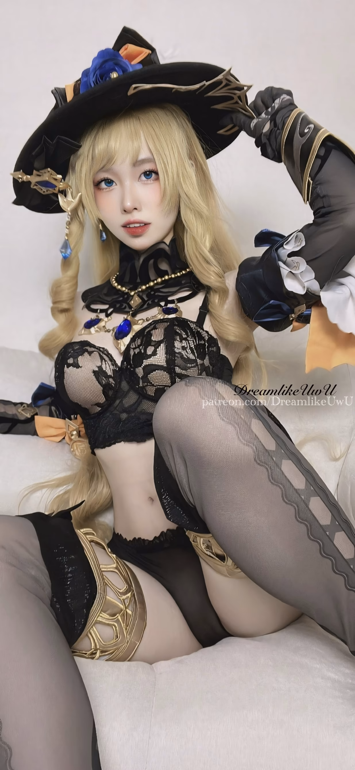 DreamlikeUwU as Navia Caspar — cosplay photo 3 of 30