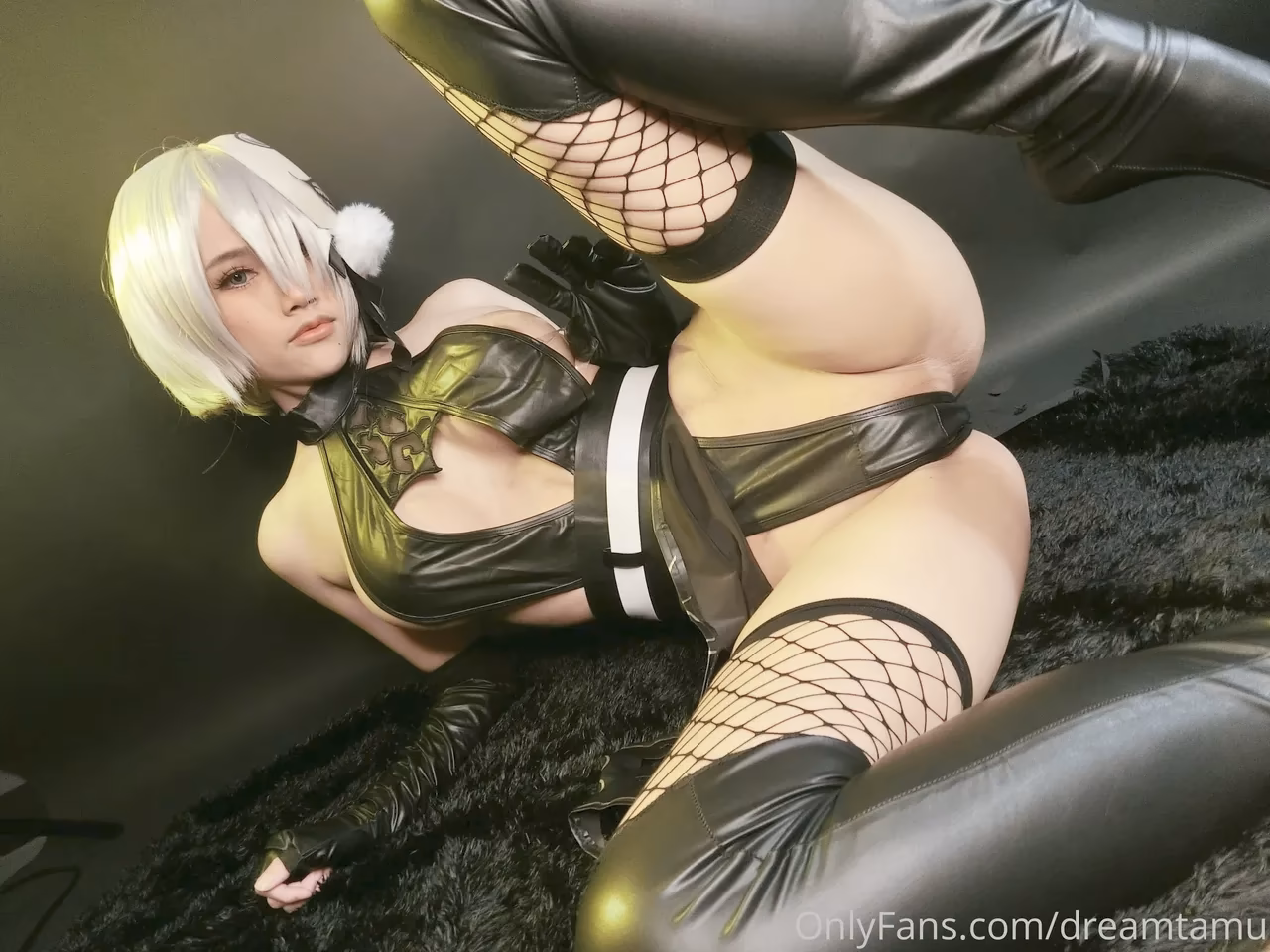 Dreamtamu as 2B — cosplay photo 3 of 18