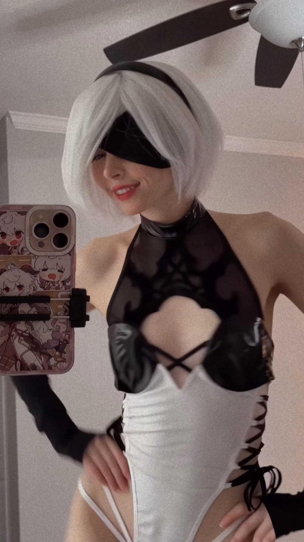 duckie.cos as 2B — cosplay photo 6 of 8