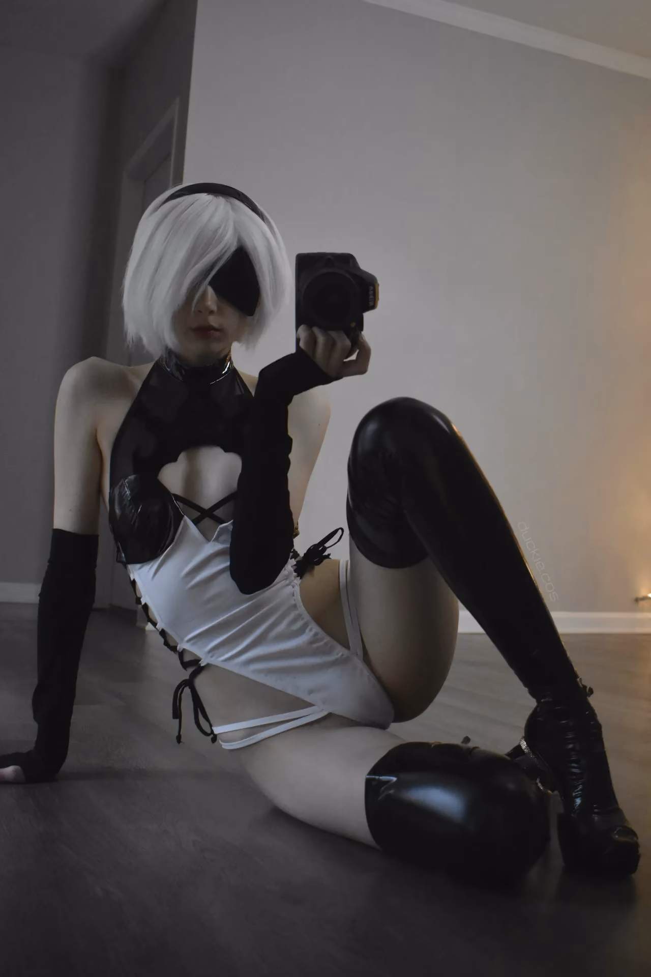 duckie.cos as 2B — cosplay photo 17 of 23