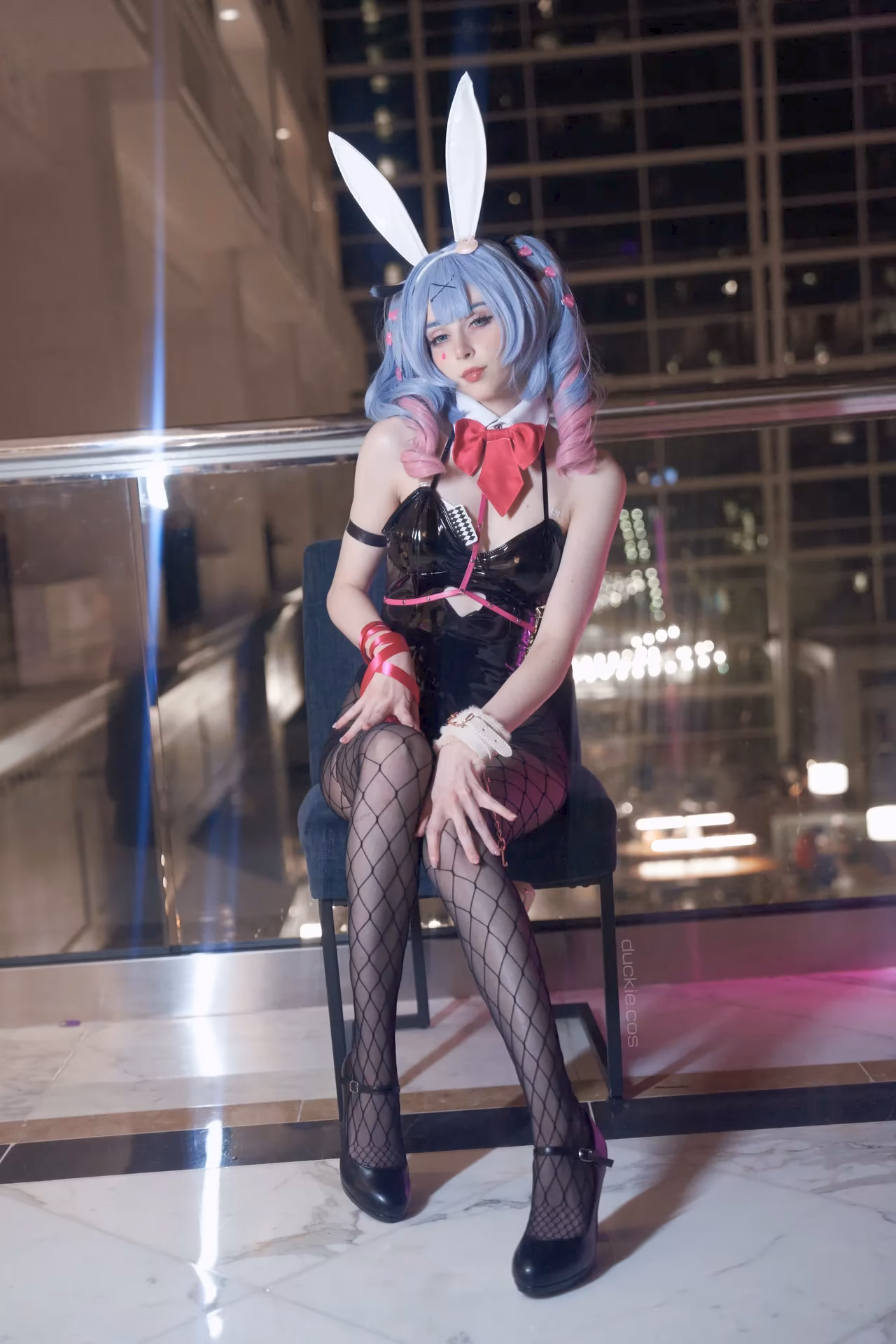 duckie.cos as Hatsune Miku — cosplay photo 14 of 20