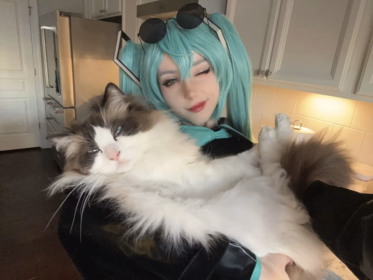 duckie.cos as Hatsune Miku — cosplay photo 21 of 21