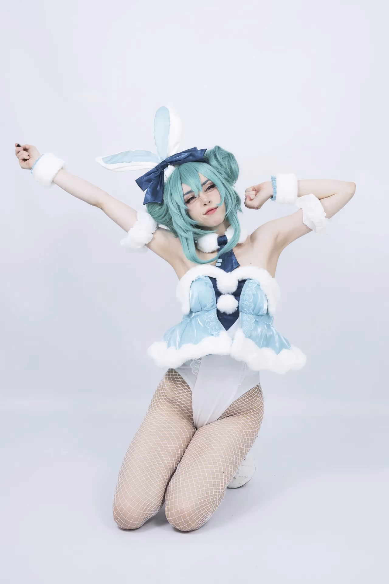 duckie.cos as Hatsune Miku — cosplay photo 14 of 40